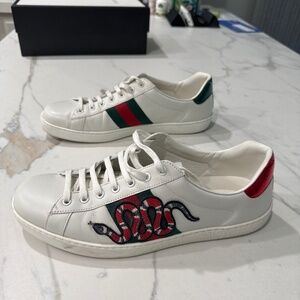 Gucci Ace Snake embroidered men’s sneakers
